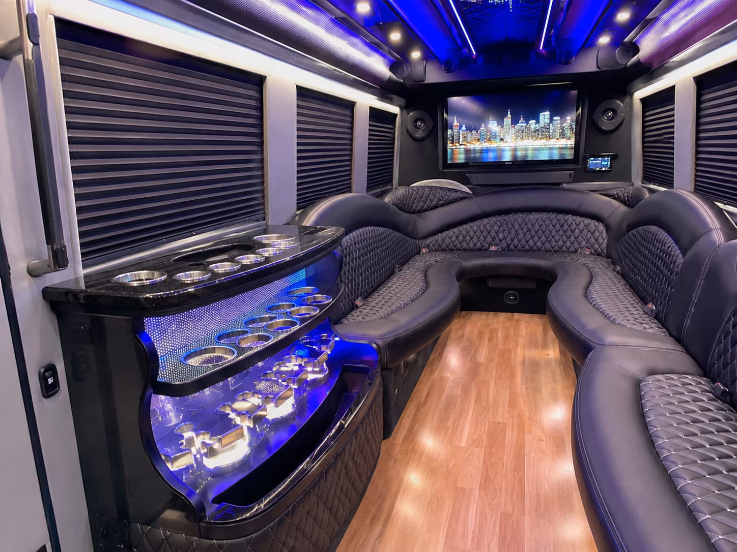 affordable eugene prom party bus prices split across your group