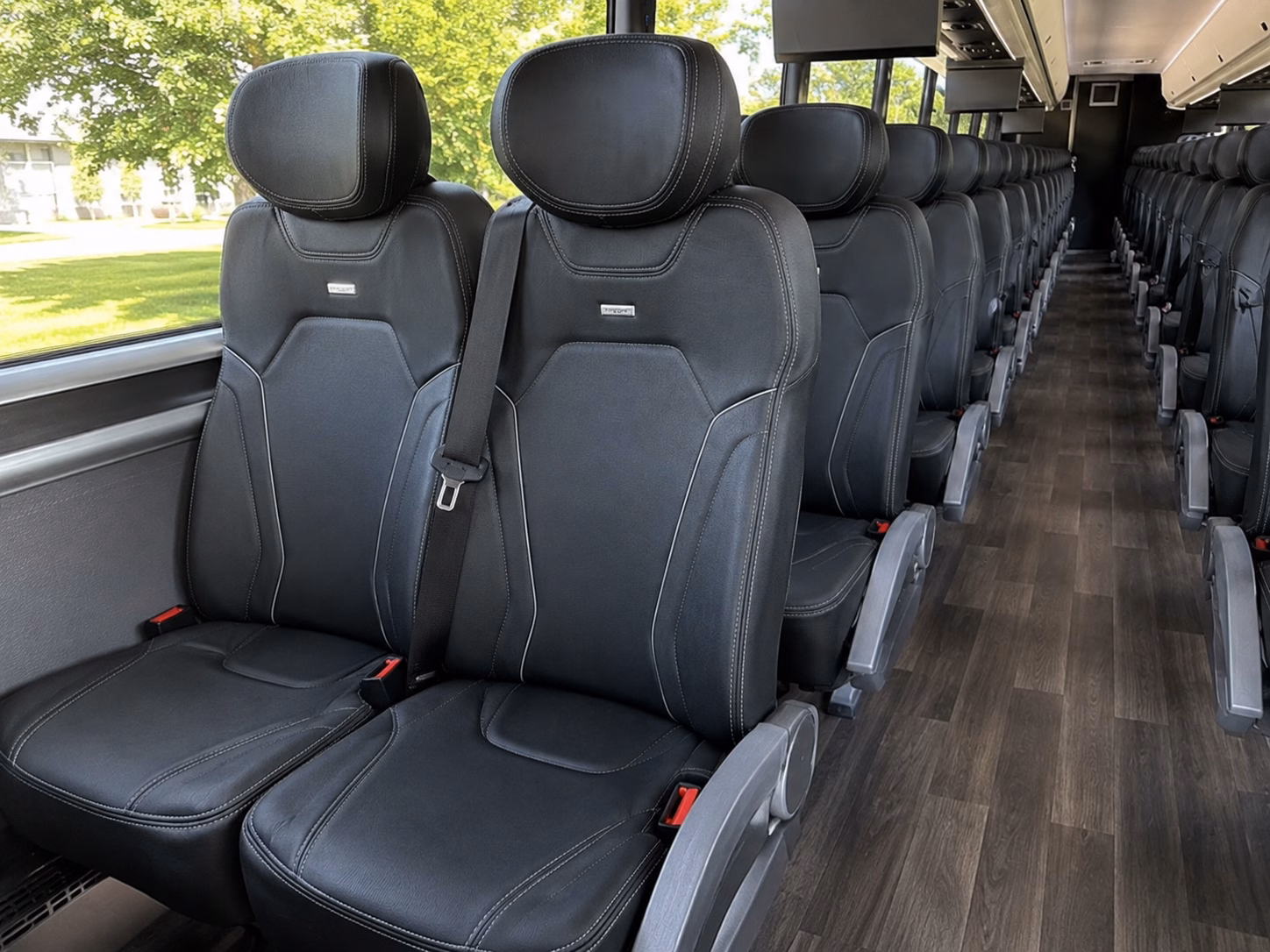 eugene airport shuttles for military and government travel