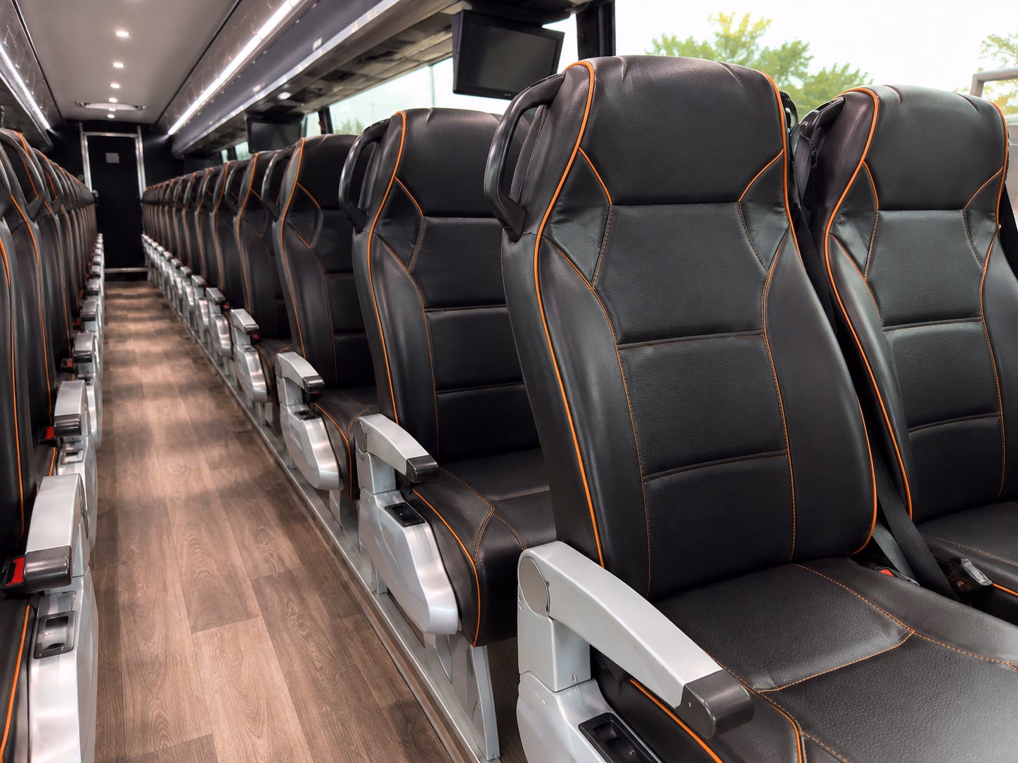 shuttle services for airline crews and airport staff in eugene
